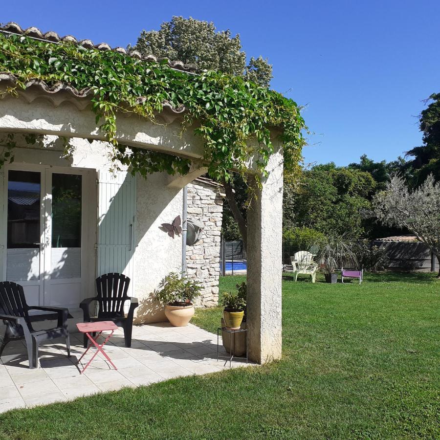 Chambres D'Hotes & Jacuzzi - A L'Ombre Des Amandiers Saint-Martin-d'Ardeche Exterior photo