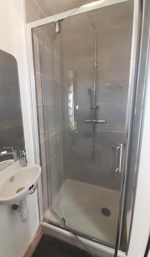 Chambres D'Hotes & Jacuzzi - A L'Ombre Des Amandiers Saint-Martin-d'Ardeche Exterior photo
