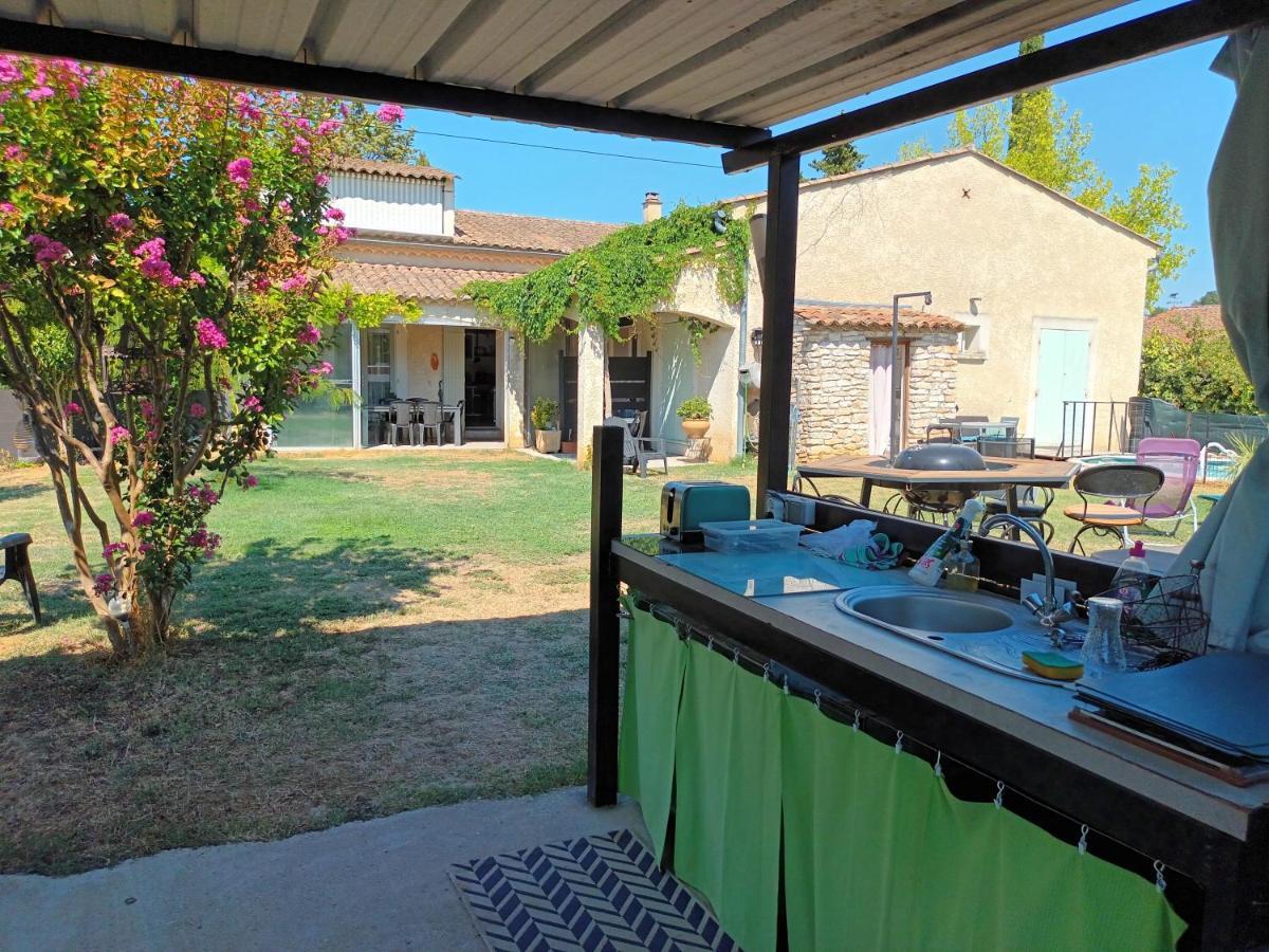 Chambres D'Hotes & Jacuzzi - A L'Ombre Des Amandiers Saint-Martin-d'Ardeche Exterior photo