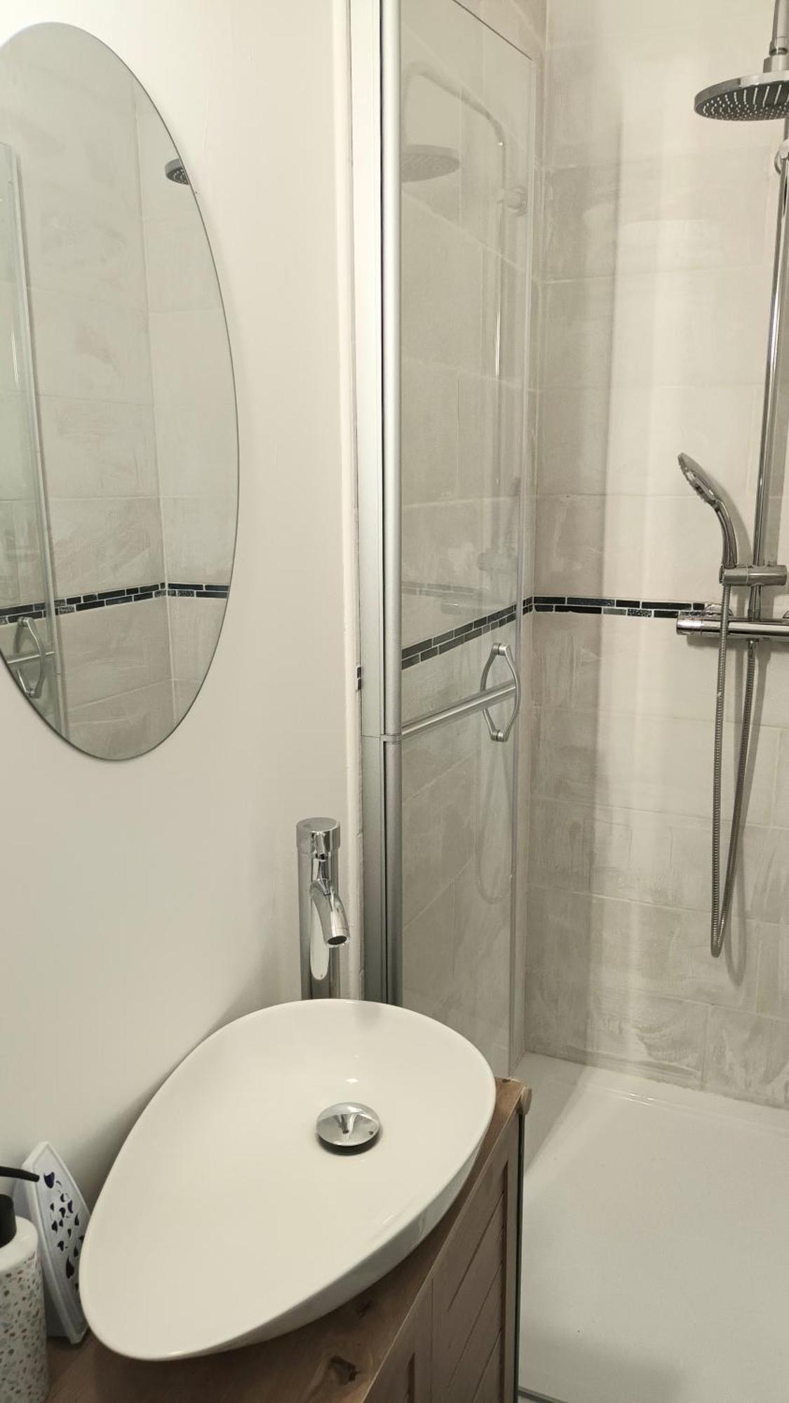 Chambres D'Hotes & Jacuzzi - A L'Ombre Des Amandiers Saint-Martin-d'Ardeche Exterior photo